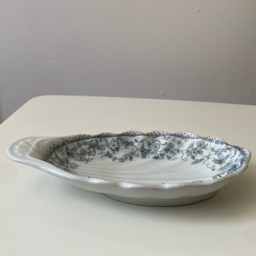 Ornate Blue Floral Shell Ceramic Dish - Picture 9 of 14